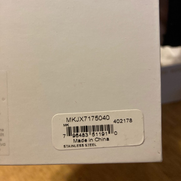 Michael Kors Love Is In The Air Heart and Crystal Slider Bracelet - Picture 6 of 7